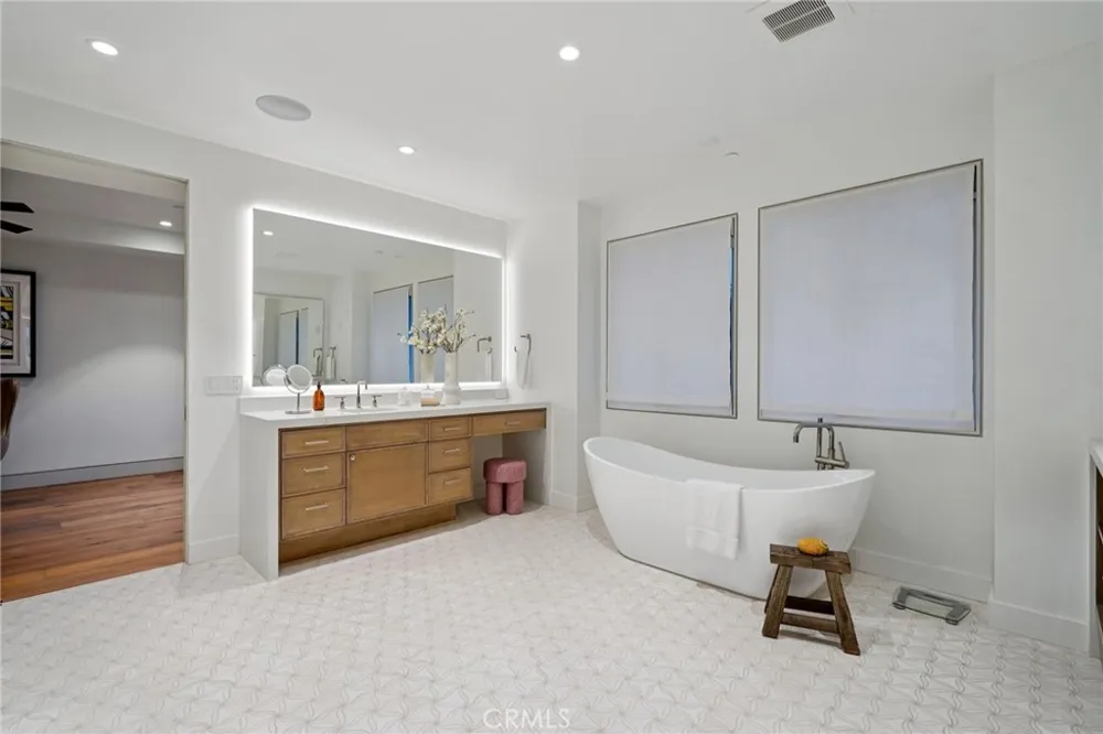 2965 La Carlita Place Hermosa Beach, CA 90254