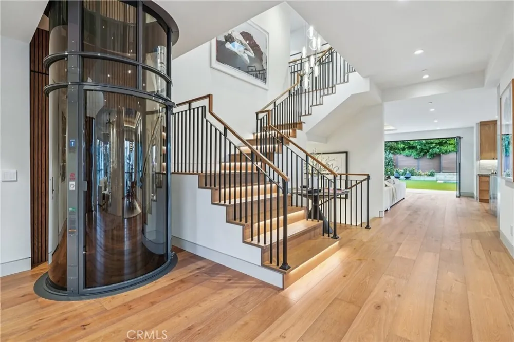 2965 La Carlita Place Hermosa Beach, CA 90254