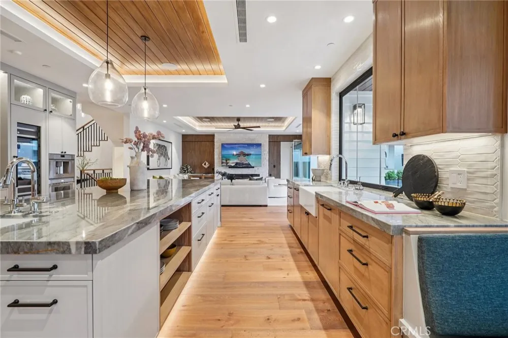 2965 La Carlita Place Hermosa Beach, CA 90254