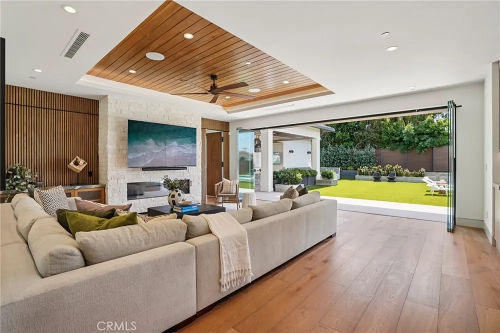 2965 La Carlita Place Hermosa Beach, CA 90254