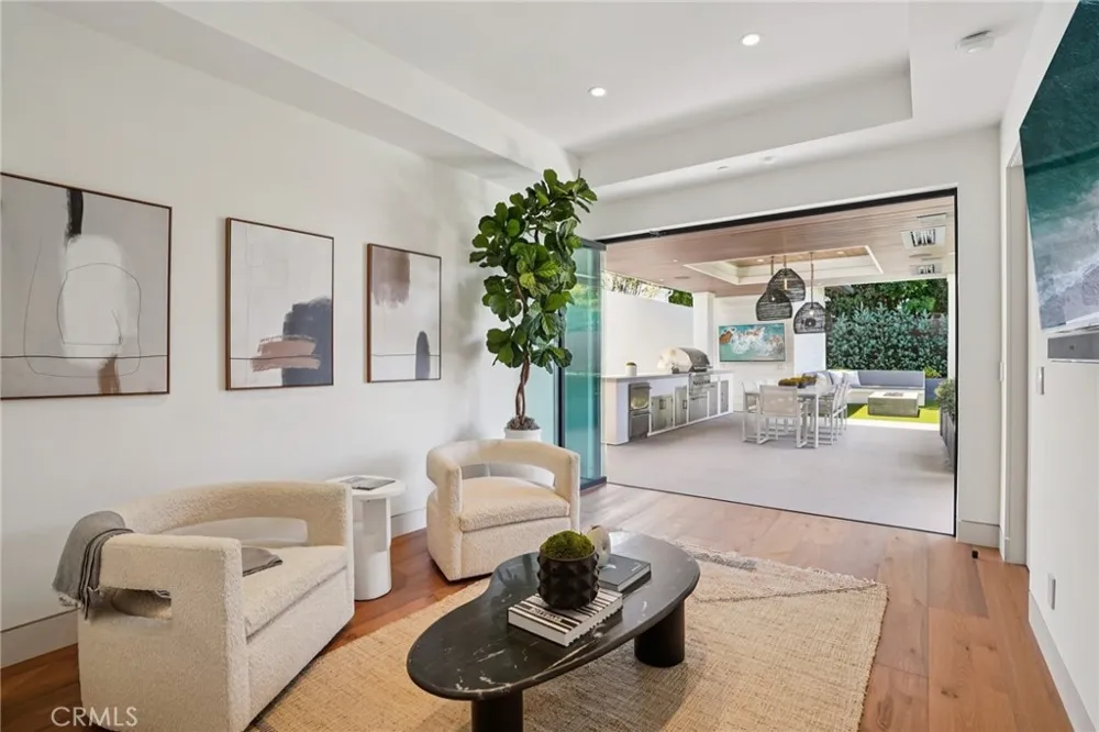 2965 La Carlita Place Hermosa Beach, CA 90254