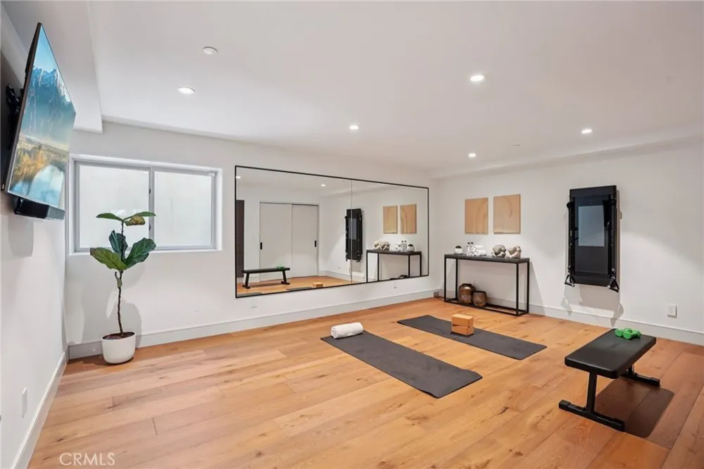 2965 La Carlita Place Hermosa Beach, CA 90254