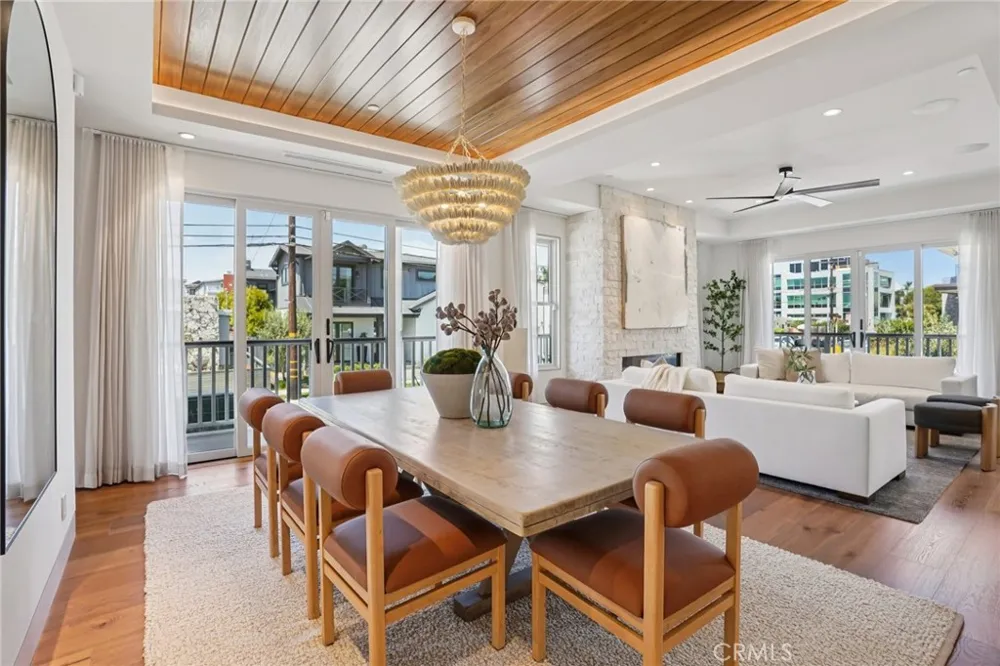 2965 La Carlita Place Hermosa Beach, CA 90254