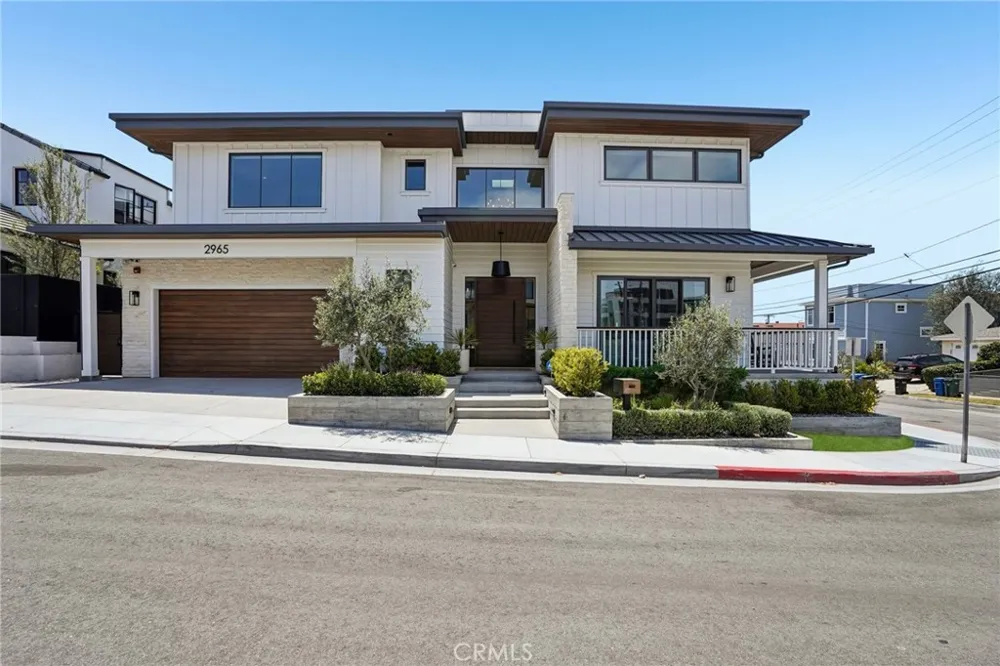 2965 La Carlita Place Hermosa Beach, CA 90254