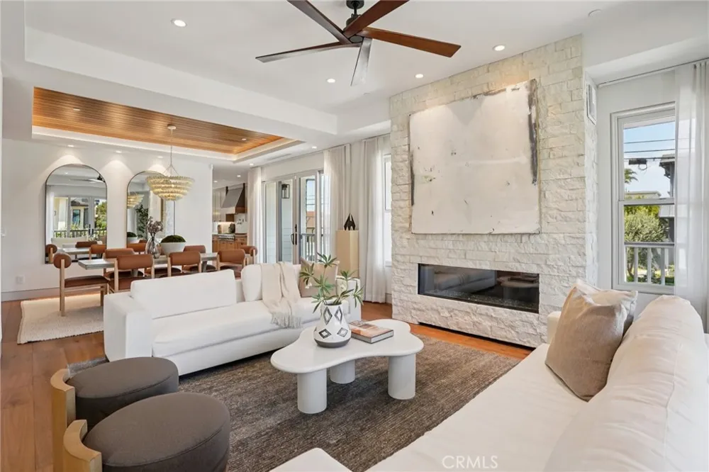 2965 La Carlita Place Hermosa Beach, CA 90254