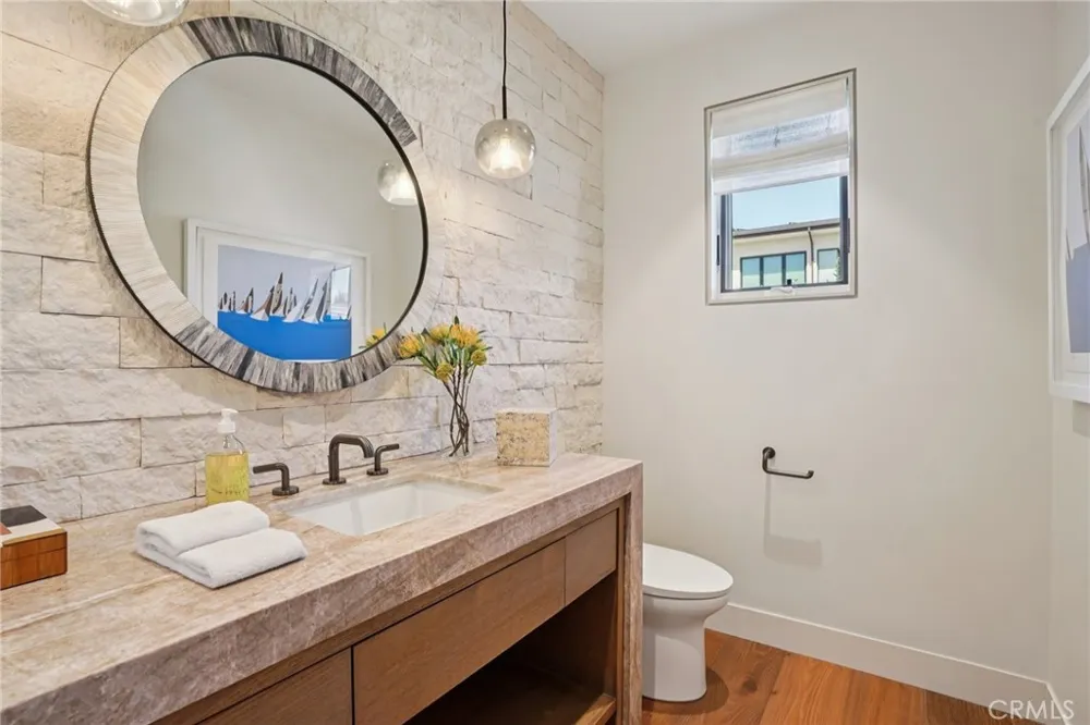 2965 La Carlita Place Hermosa Beach, CA 90254