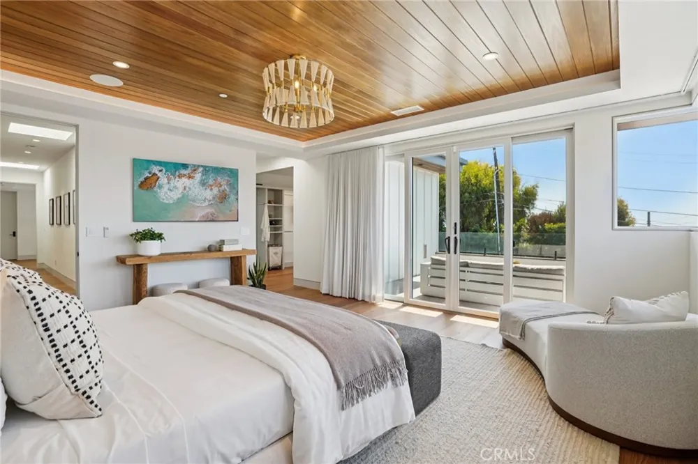 2965 La Carlita Place Hermosa Beach, CA 90254