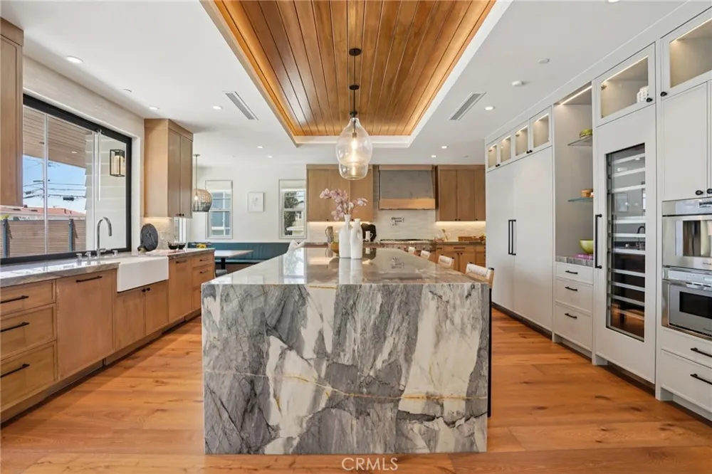 2965 La Carlita Place Hermosa Beach, CA 90254
