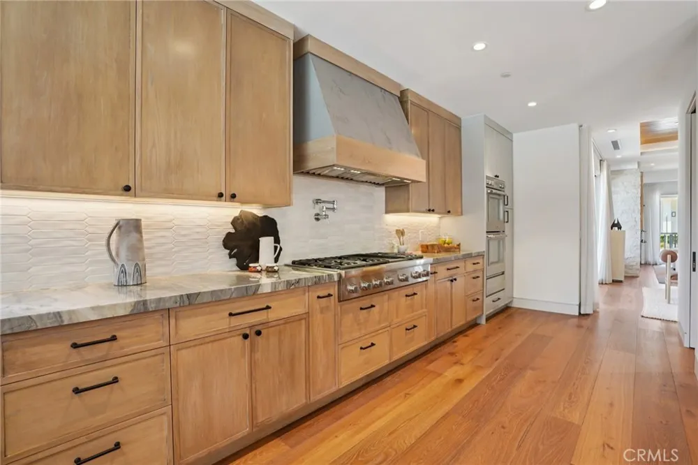 2965 La Carlita Place Hermosa Beach, CA 90254