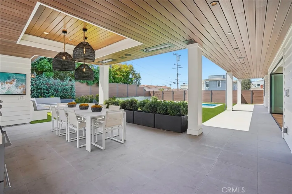 2965 La Carlita Place Hermosa Beach, CA 90254