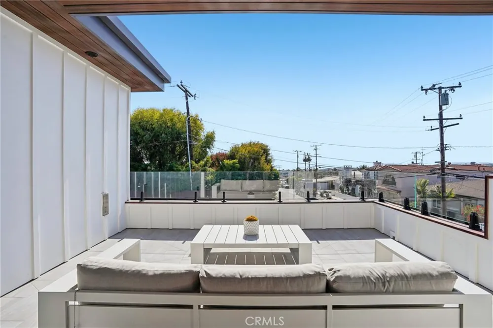 2965 La Carlita Place Hermosa Beach, CA 90254