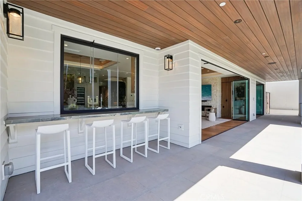 2965 La Carlita Place Hermosa Beach, CA 90254
