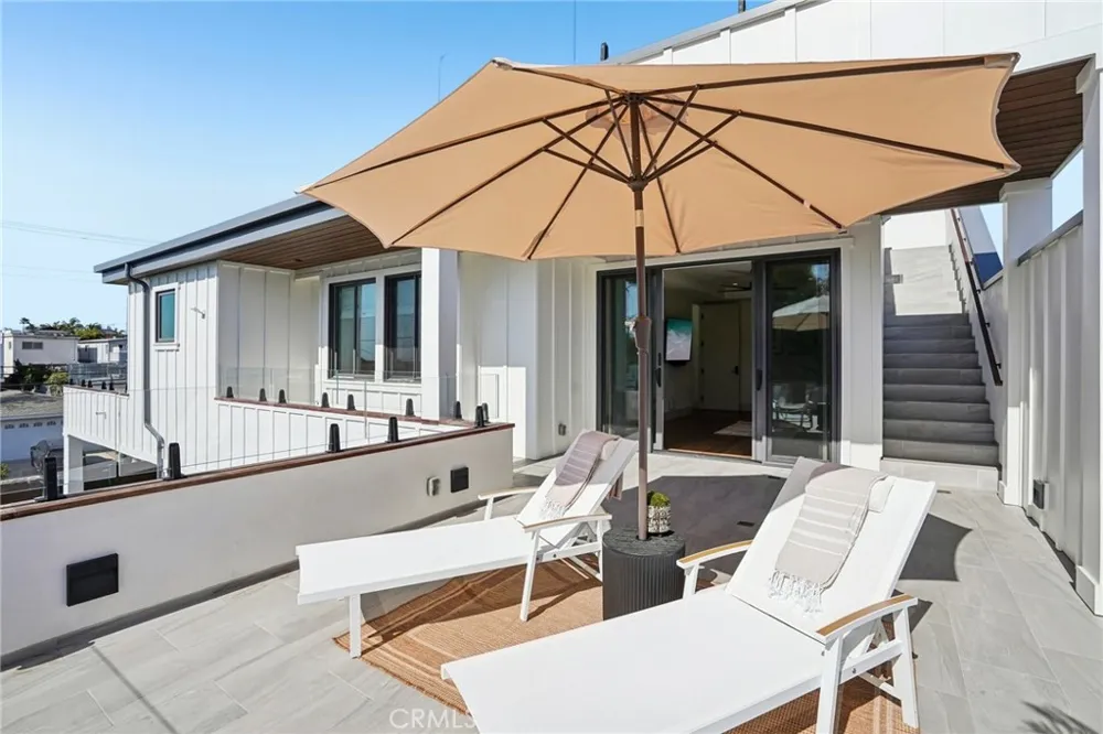 2965 La Carlita Place Hermosa Beach, CA 90254