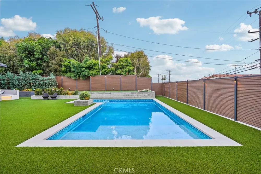 2965 La Carlita Place Hermosa Beach, CA 90254