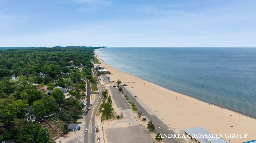 134 Prospect Street Grand Haven, MI 49417