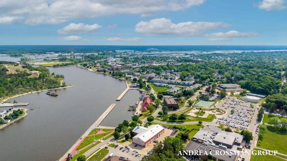 134 Prospect Street Grand Haven, MI 49417