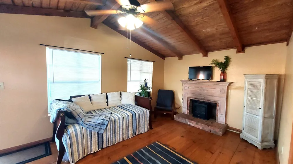 123 Sandpiper Avenue Surfside Beach, TX 77541