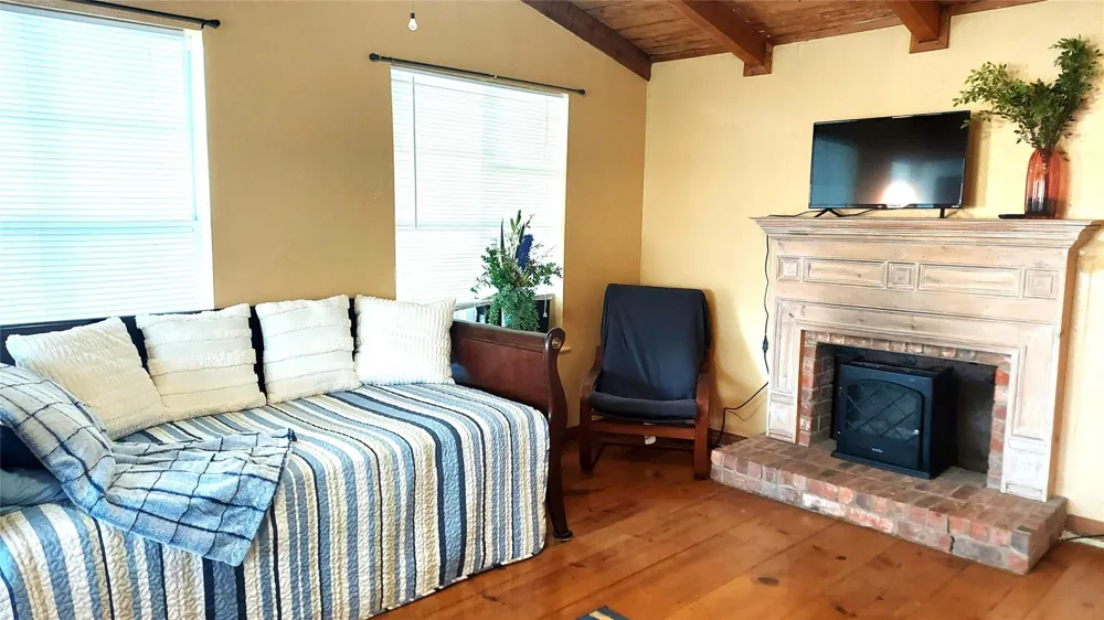 123 Sandpiper Avenue Surfside Beach, TX 77541