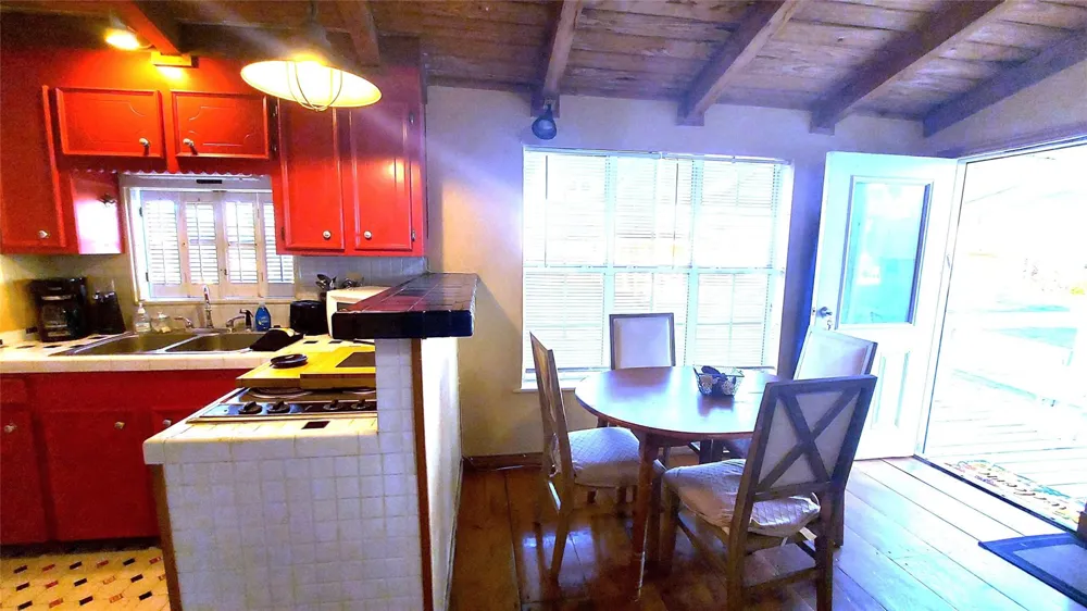 123 Sandpiper Avenue Surfside Beach, TX 77541
