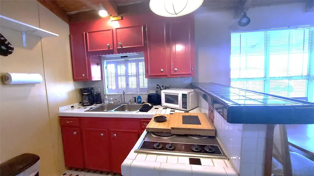 123 Sandpiper Avenue Surfside Beach, TX 77541