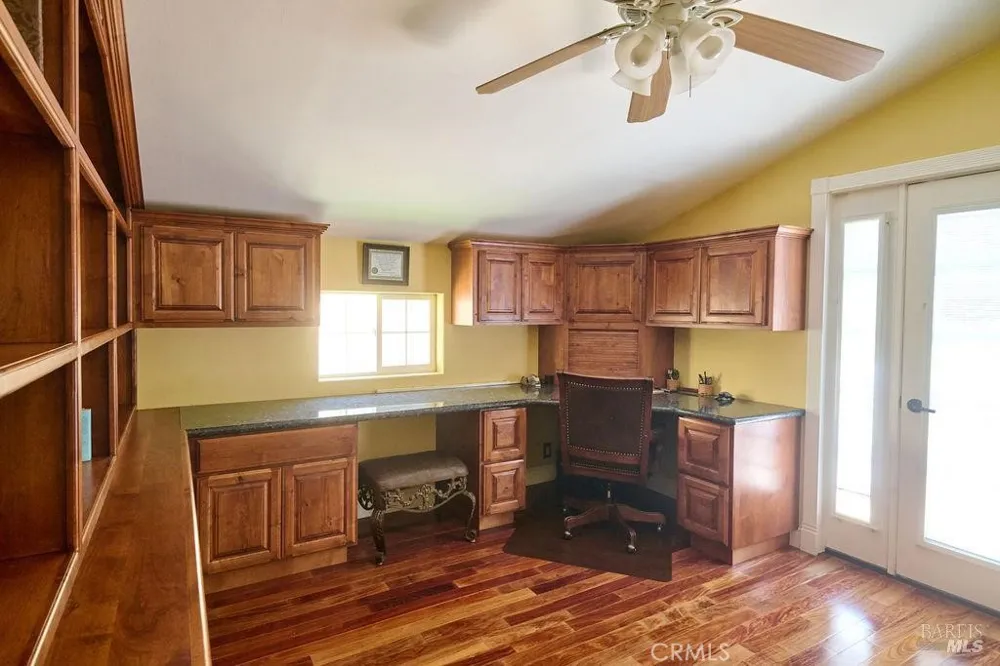 19400 Scenic Drive Redwood Valley, CA 95470