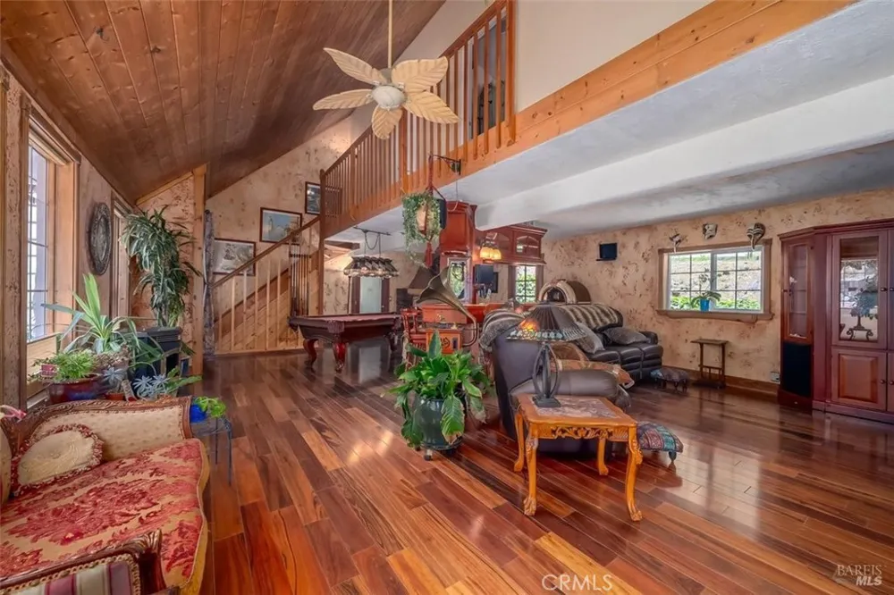 19400 Scenic Drive Redwood Valley, CA 95470