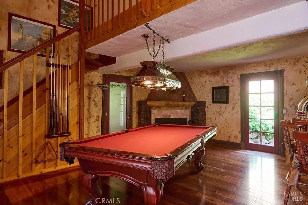 19400 Scenic Drive Redwood Valley, CA 95470
