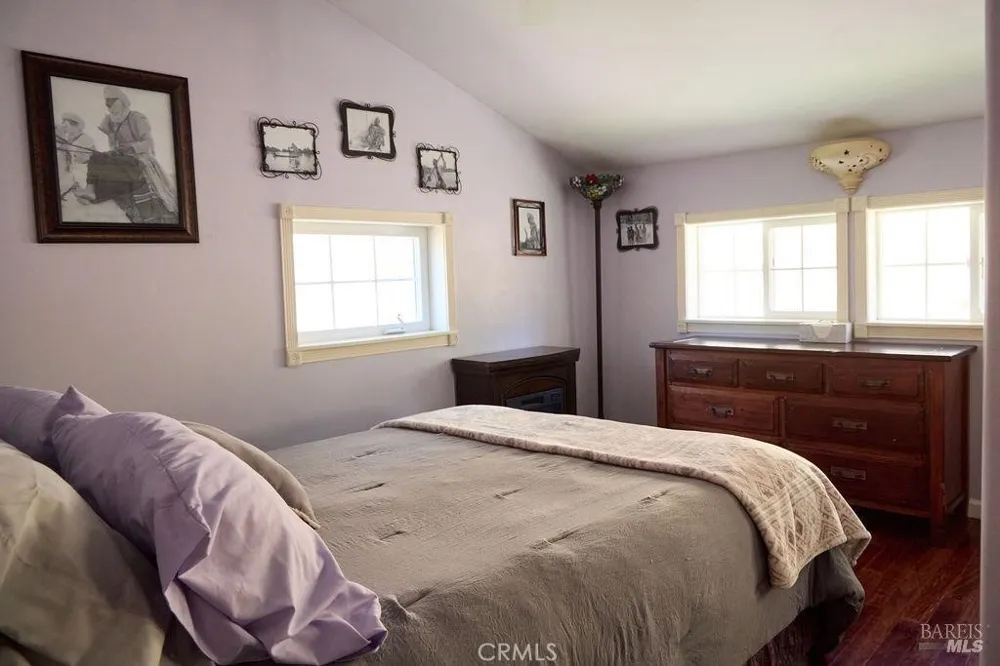 19400 Scenic Drive Redwood Valley, CA 95470