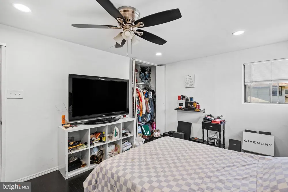 1000 PROSPECT LANE Somerdale, NJ 08083