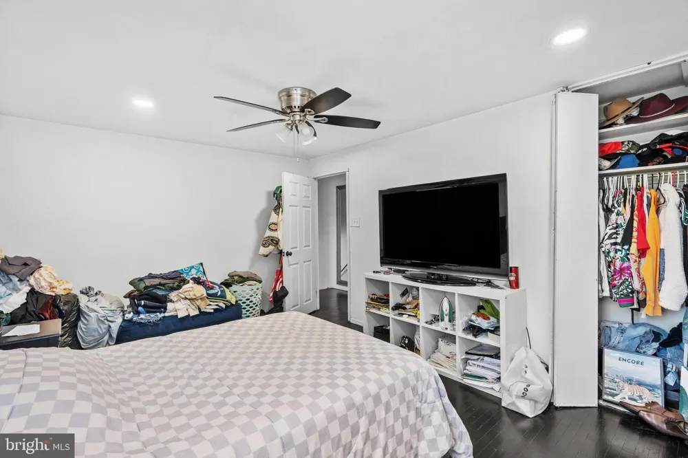 1000 PROSPECT LANE Somerdale, NJ 08083