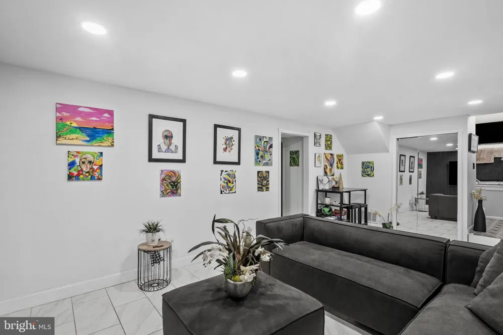 1000 PROSPECT LANE Somerdale, NJ 08083