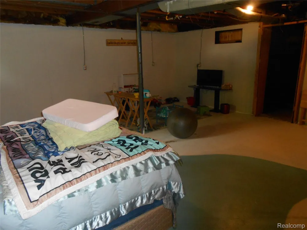 249 Gates Road Custer Township, MI 48471