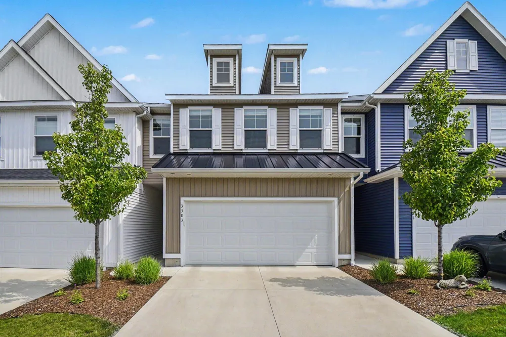 3383 Kings River Street SW #4 Wyoming City, MI 49418