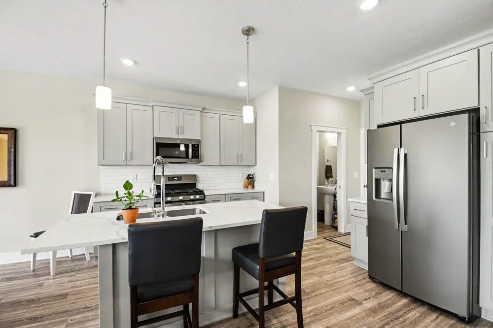 3383 Kings River Street SW #4 Wyoming City, MI 49418