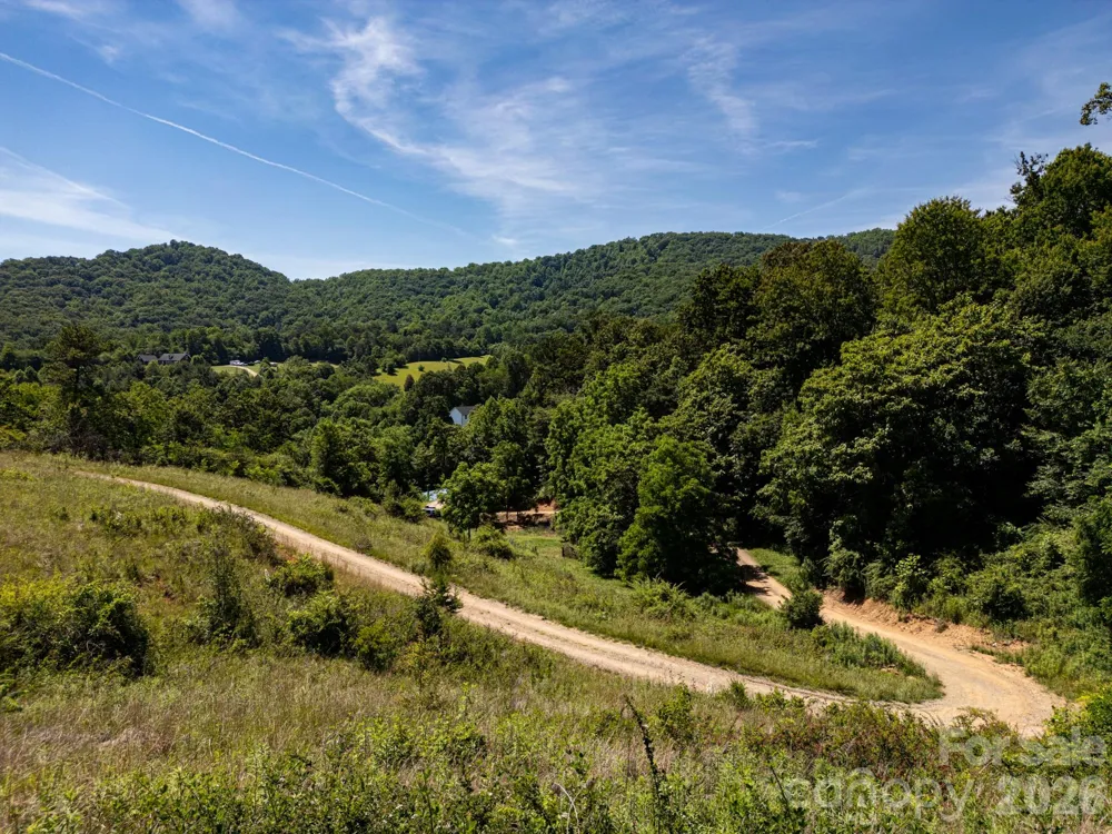 999 Murphy Cove Road Candler, NC 28715
