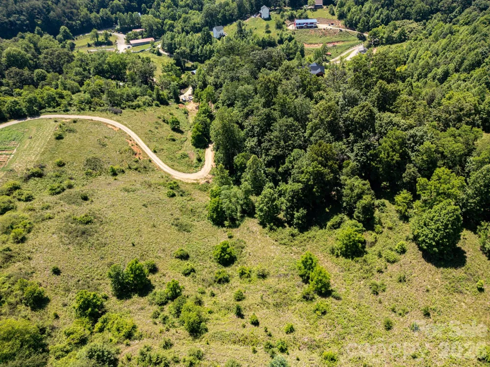 999 Murphy Cove Road Candler, NC 28715