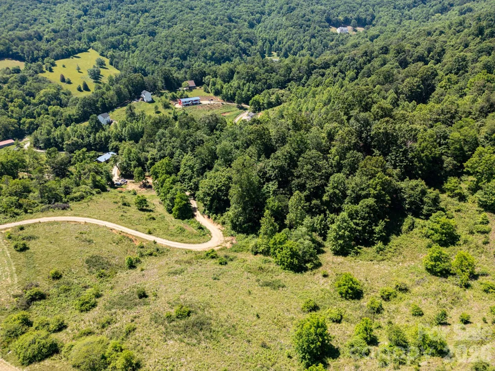 999 Murphy Cove Road Candler, NC 28715