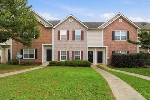 8642 Thomas Lane