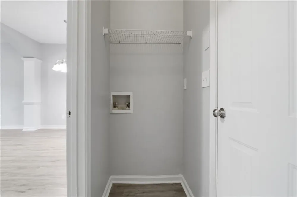 8642 Thomas Lane Riverdale, GA 30274