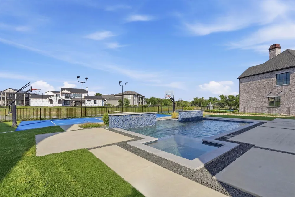 1918 Noe Boulevard Heath, TX 75126