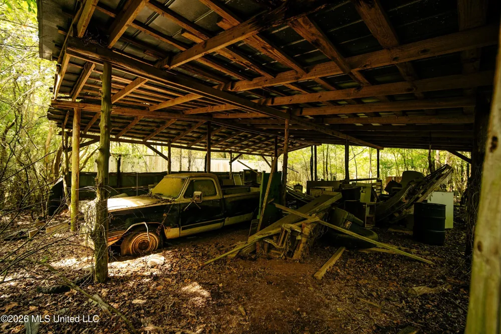 Reservation Road Philadelphia, MS 39350