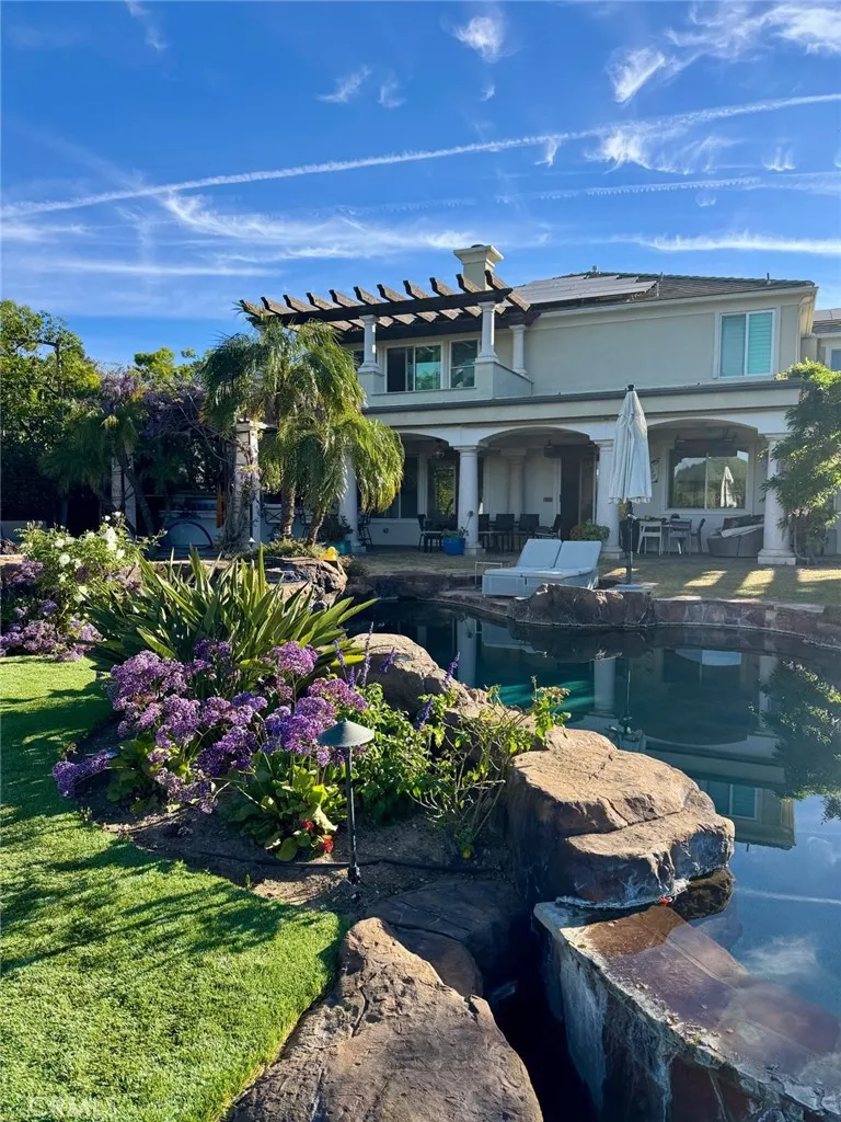 21004 Mendenhall Ct Topanga, CA 90290