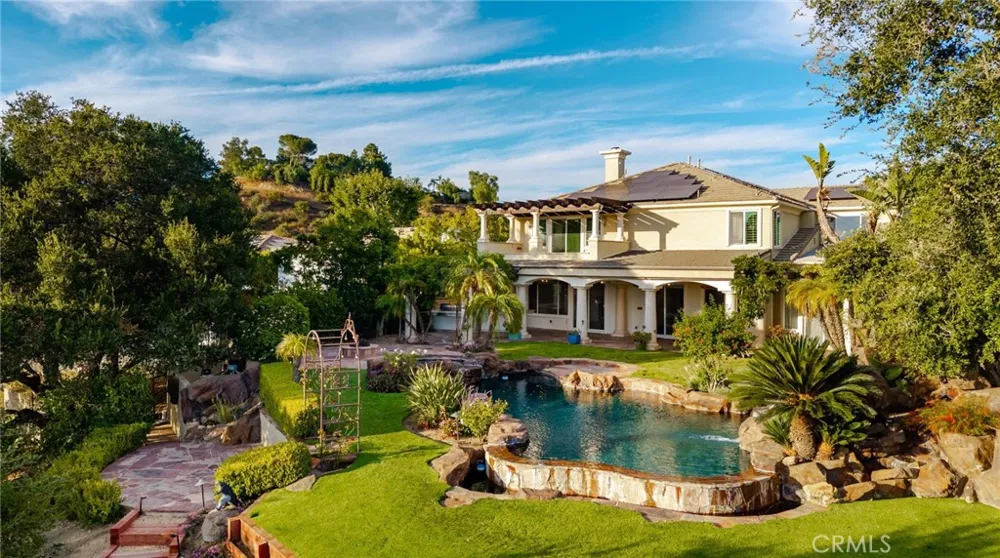 21004 Mendenhall Ct Topanga, CA 90290