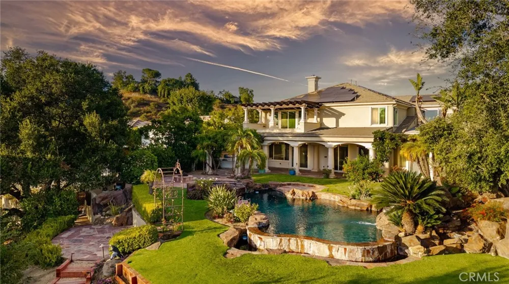 21004 Mendenhall Ct Topanga, CA 90290