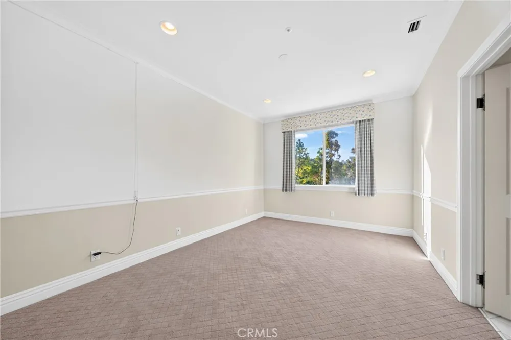21004 Mendenhall Ct Topanga, CA 90290
