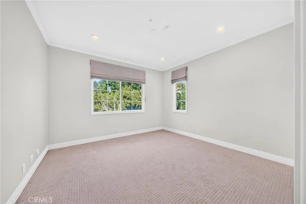 21004 Mendenhall Ct Topanga, CA 90290