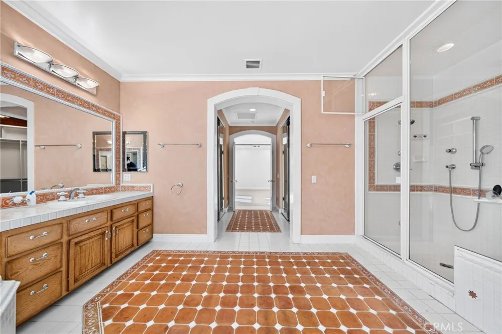 21004 Mendenhall Ct Topanga, CA 90290