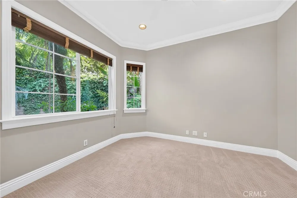 21004 Mendenhall Ct Topanga, CA 90290