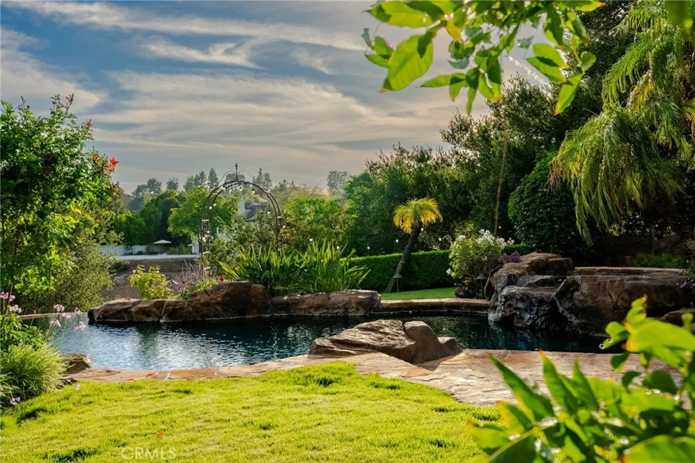 21004 Mendenhall Ct Topanga, CA 90290