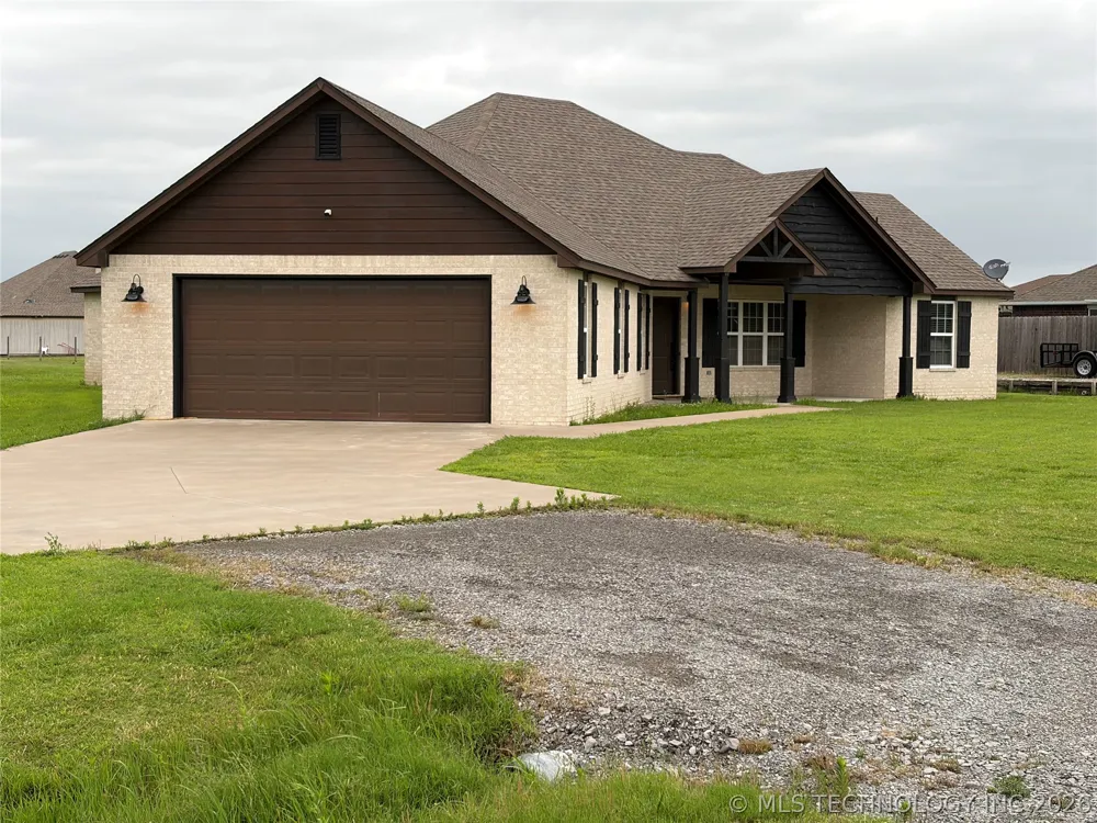 73 E 498 CIRCLE Pryor, OK 74361